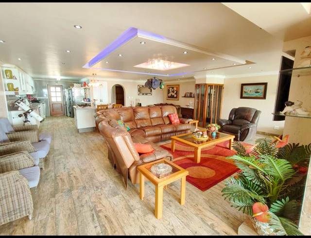 4 BEDROOM HOUSE FOR SALE IN VAAL MARINA